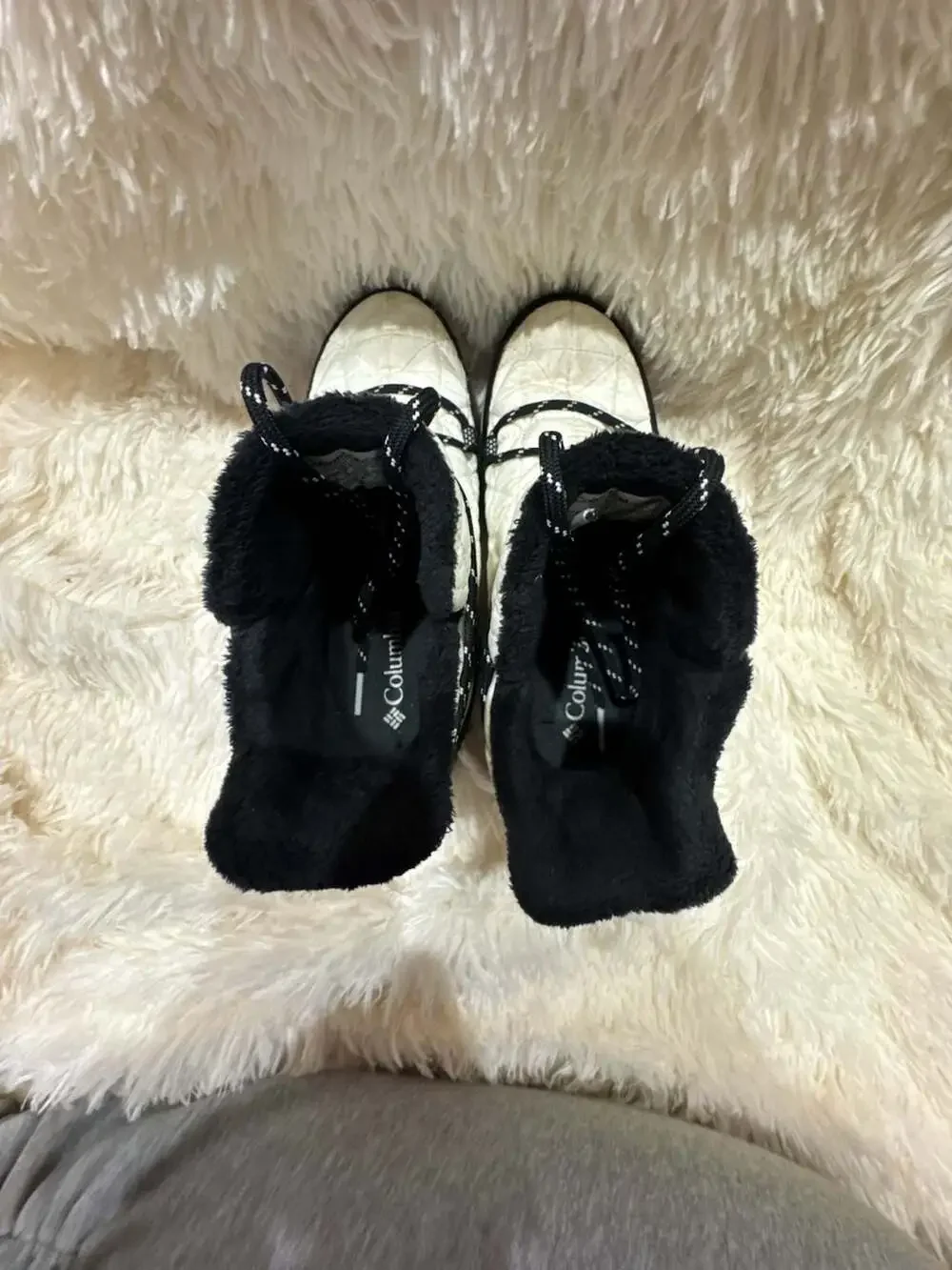 740 Columbia Minx Shorty Omni-Heat 200g Waterproof Winter Boots Women's Size 6